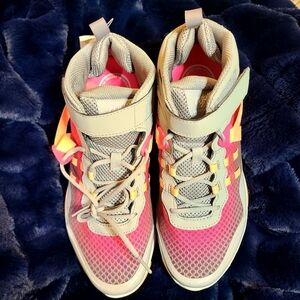 Ryka Womens Devotion XT Mid Training Shoe - Medium New